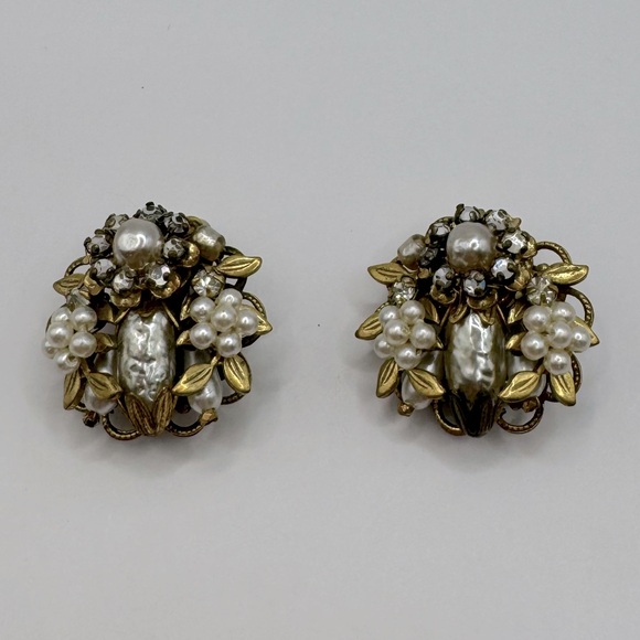 ORIGINAL BY ROBERT Vintage Pearl & Crystal Filigree Clip-On Earrings - Picture 7 of 14